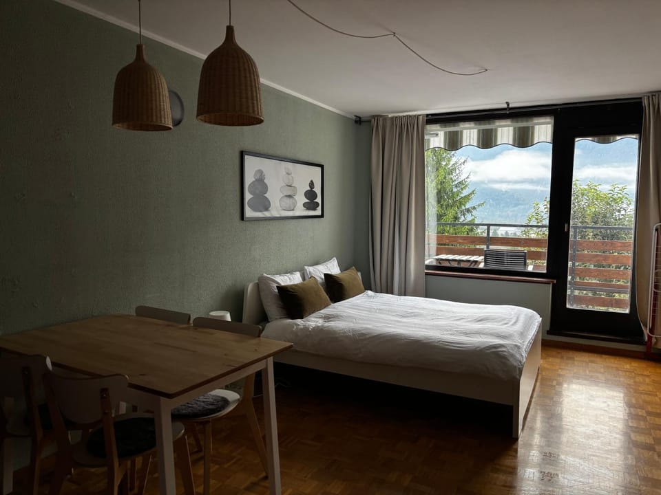 Bed, Natural landscape, Photo of the whole room, Mountain view