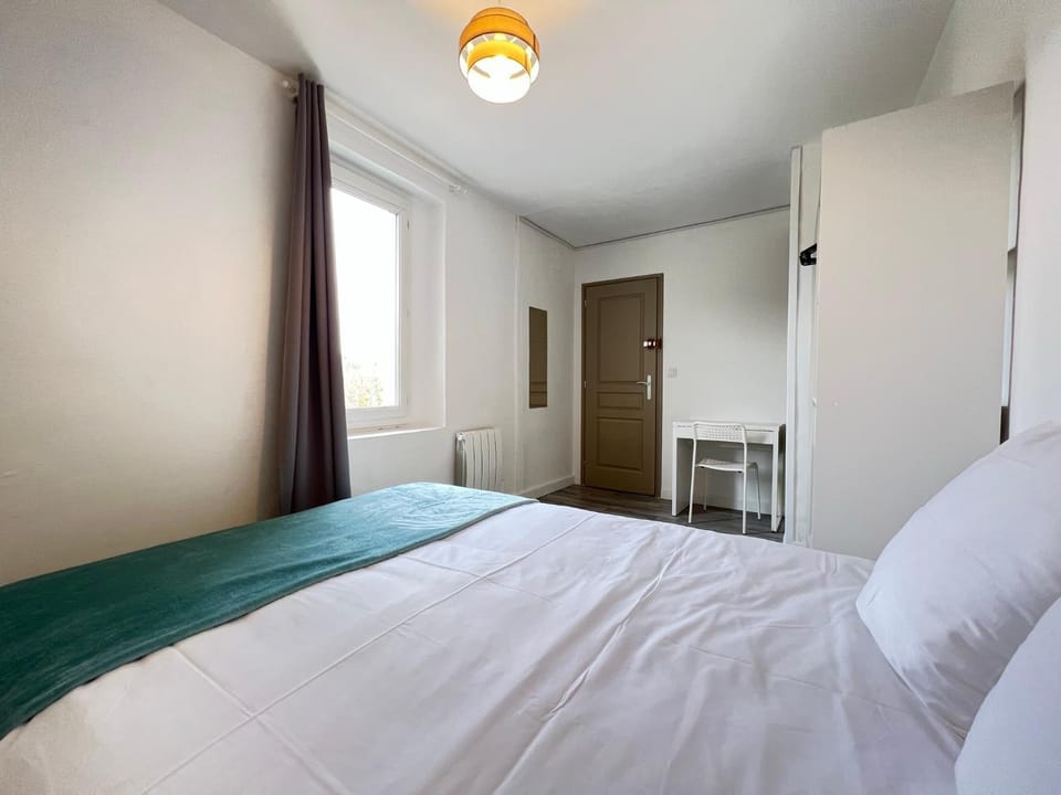 Bed, Bedroom, wardrobe