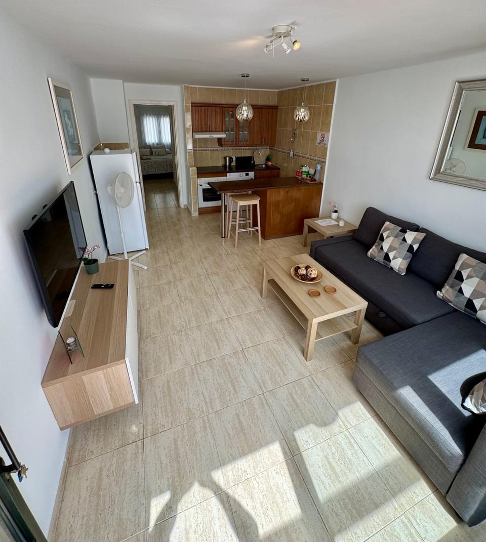 Communal lounge/ TV room, TV and multimedia, Kitchen or kitchenette, Living room