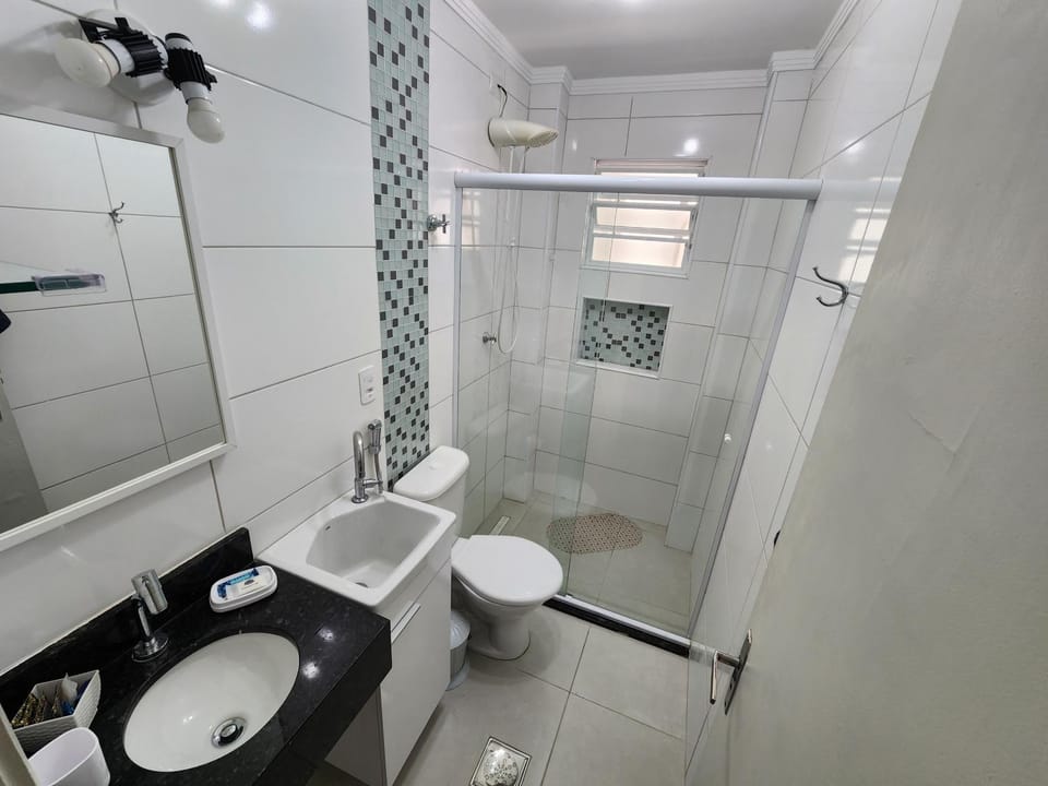 Shower, Bathroom, towels