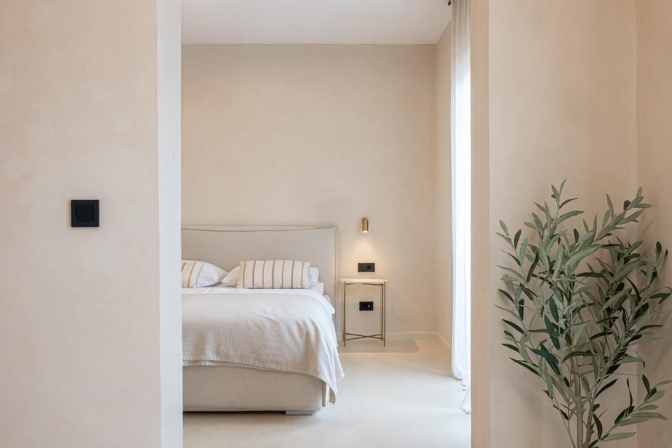 Bed, Summer, Decorative detail, Bedroom, wardrobe