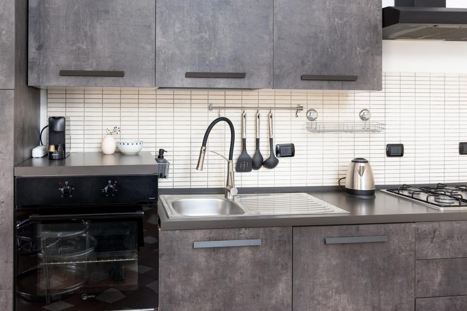 Coffee/tea facilities, Kitchen or kitchenette, pet friendly, stove
