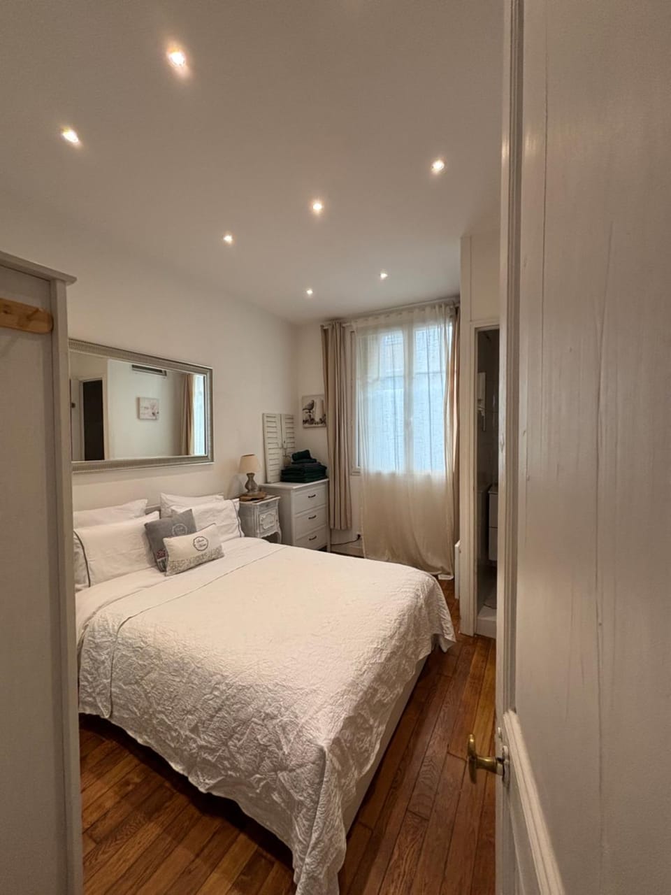 Appart à deux pas de paris expo Apartment in Vanves