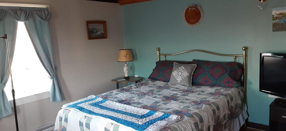 Bed, Balcony/Terrace, Bedroom, Mountain view, River view, Sea view, Breakfast, Sunrise