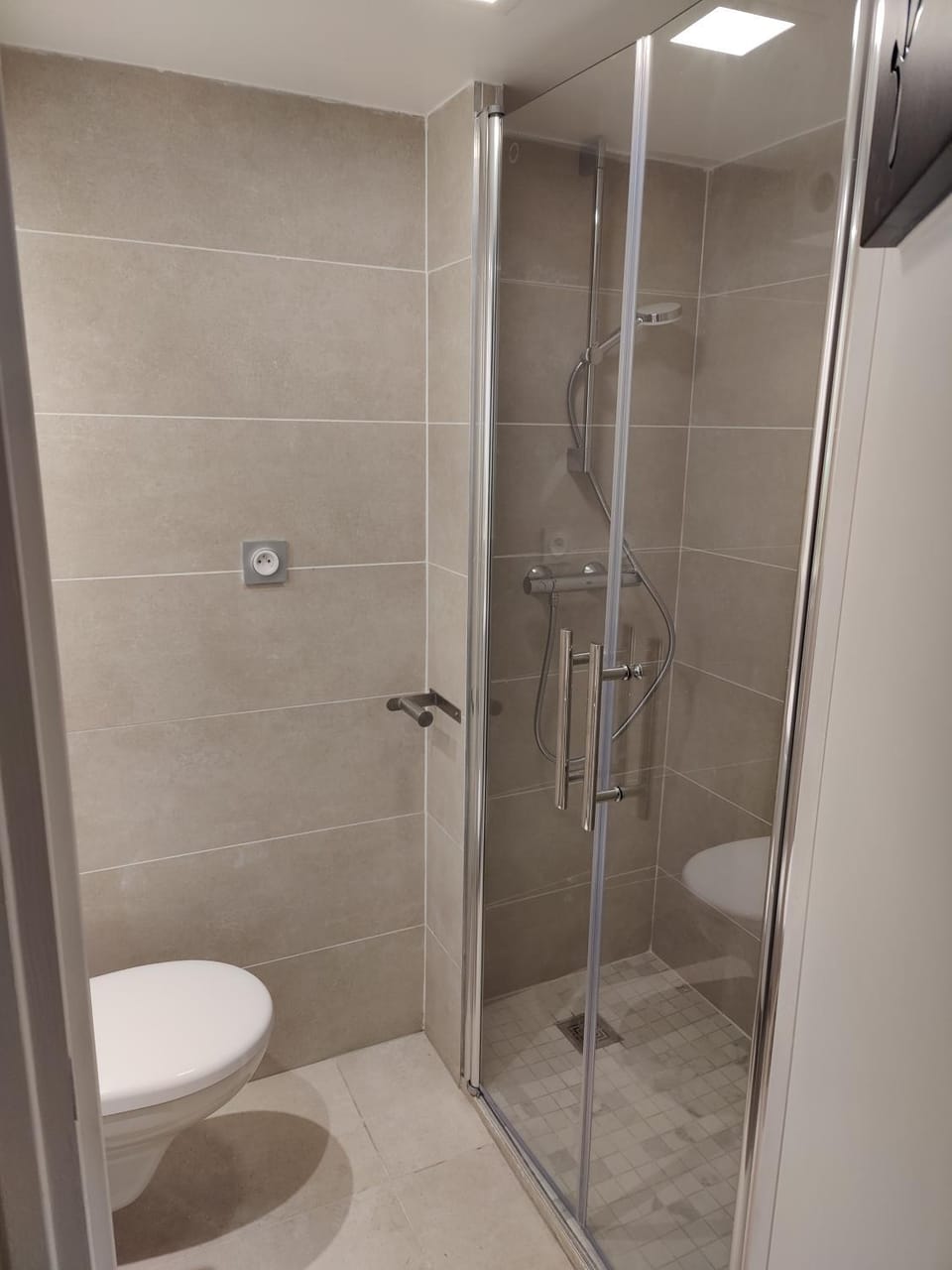 Shower, Toilet, Bathroom