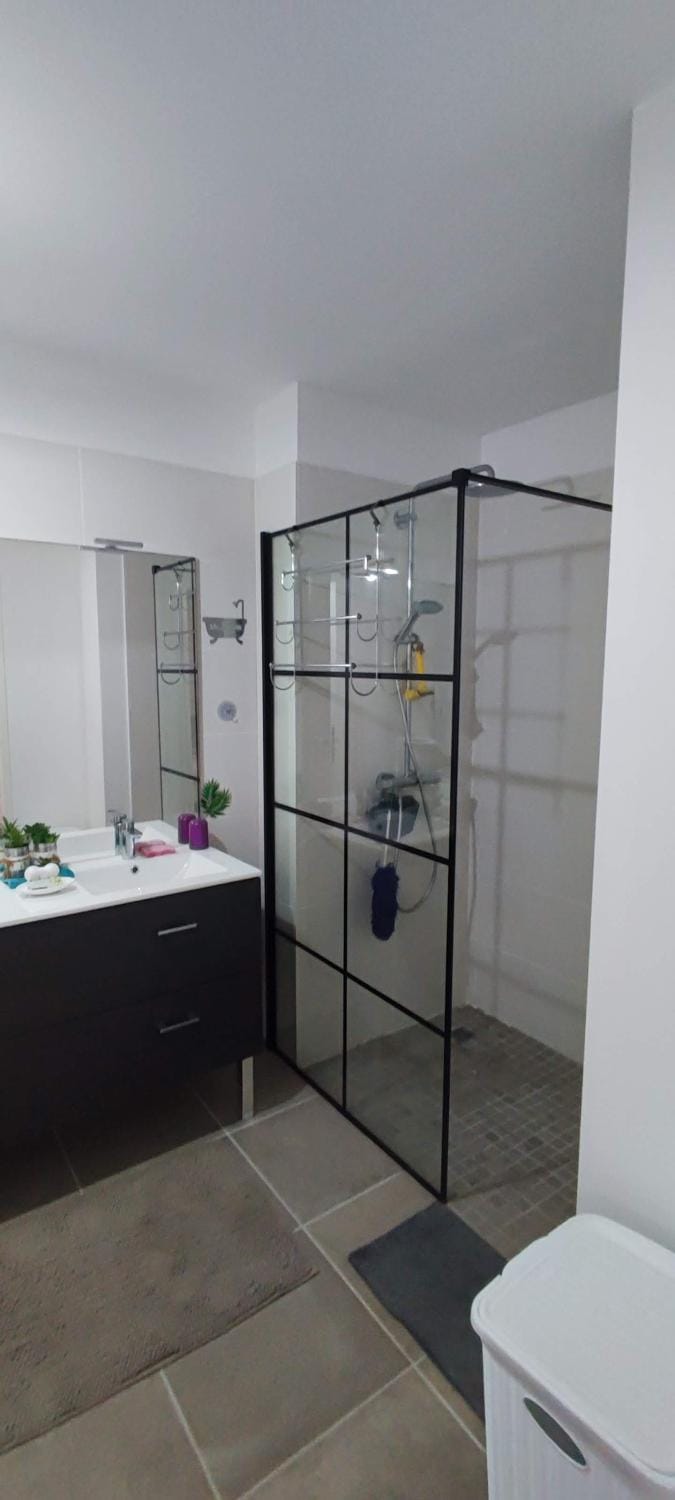 Shower, Bathroom