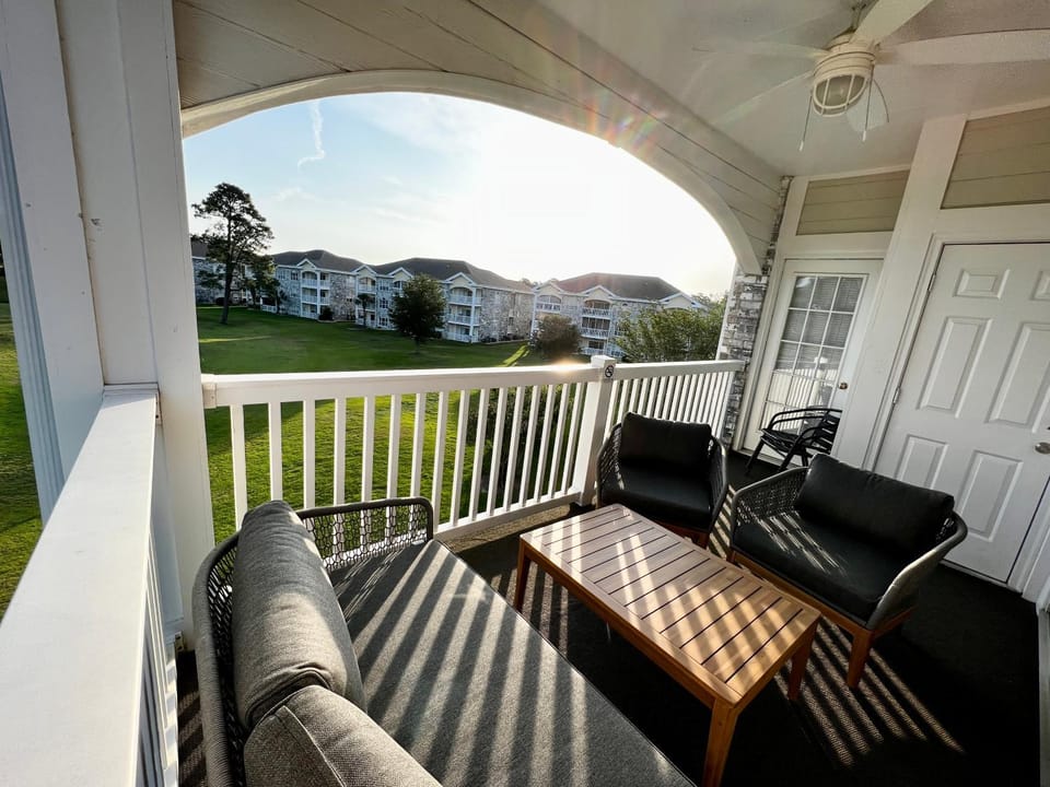 Patio, View (from property/room), Balcony/Terrace, Seating area