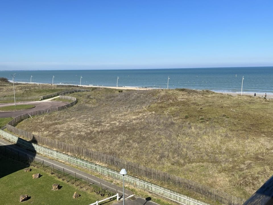 Appartement 2 pièces avec balcon et accès direct plage à Cabourg, animaux admis - FR-1-487-352 Apartment in Cabourg