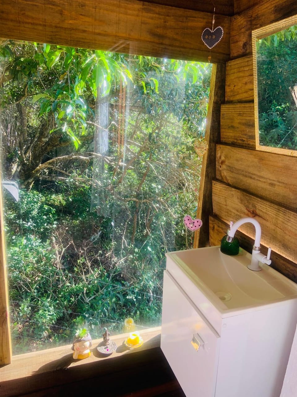 Natural landscape, Bathroom