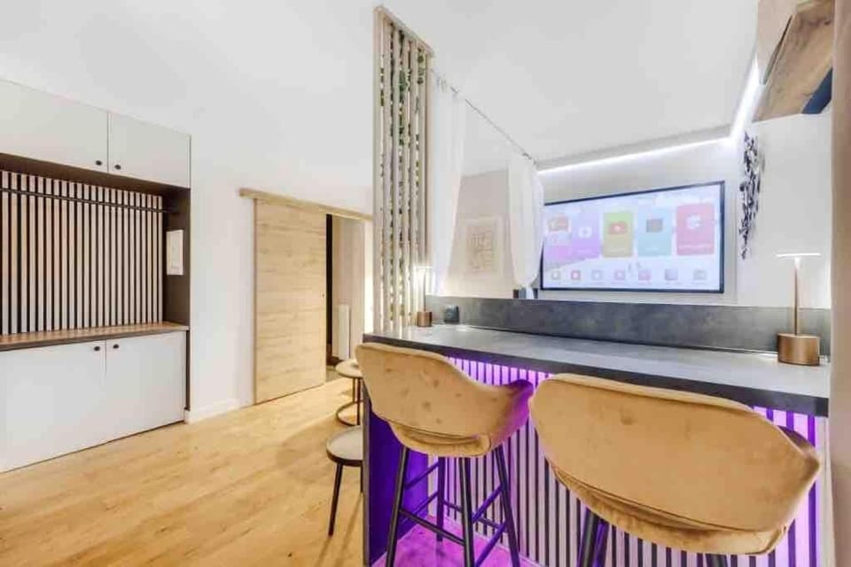 Appartement Panorama - à seulement 15 minutes des Champs-Élysées Apartment in Levallois-Perret