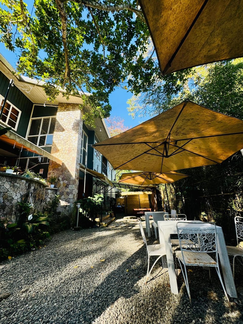 Garden, Dining area, Garden view