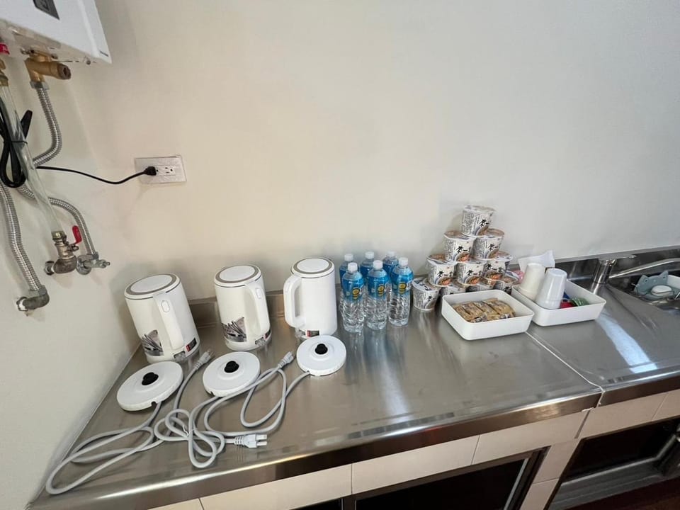 Coffee/tea facilities, Kitchen or kitchenette