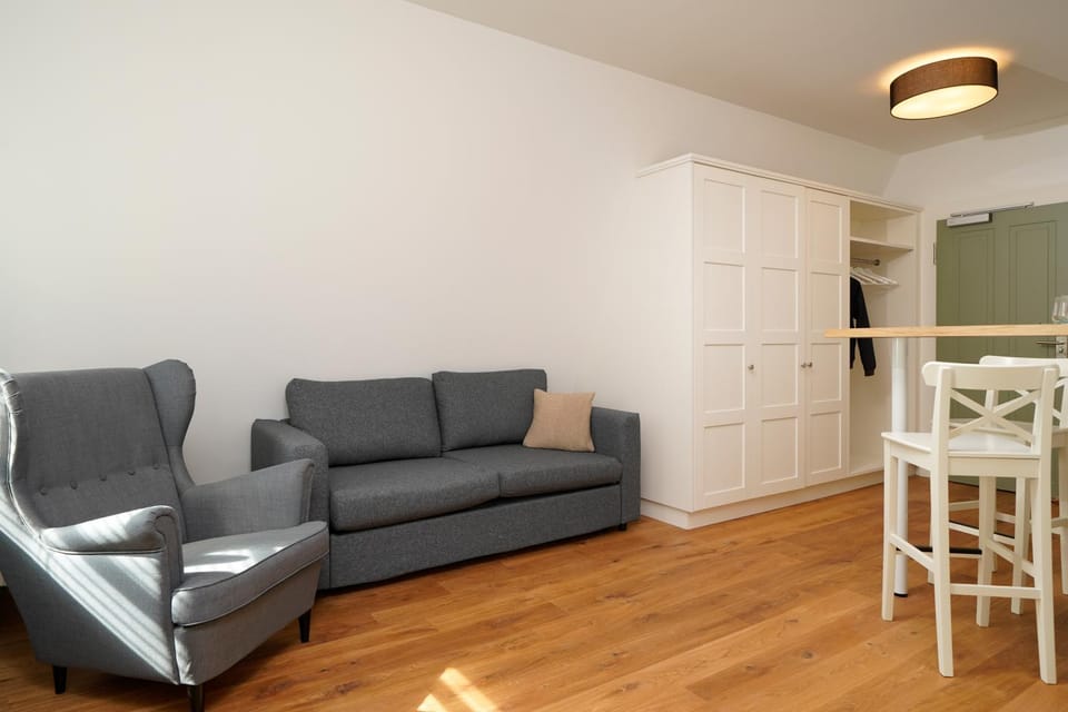 Seating area, wardrobe