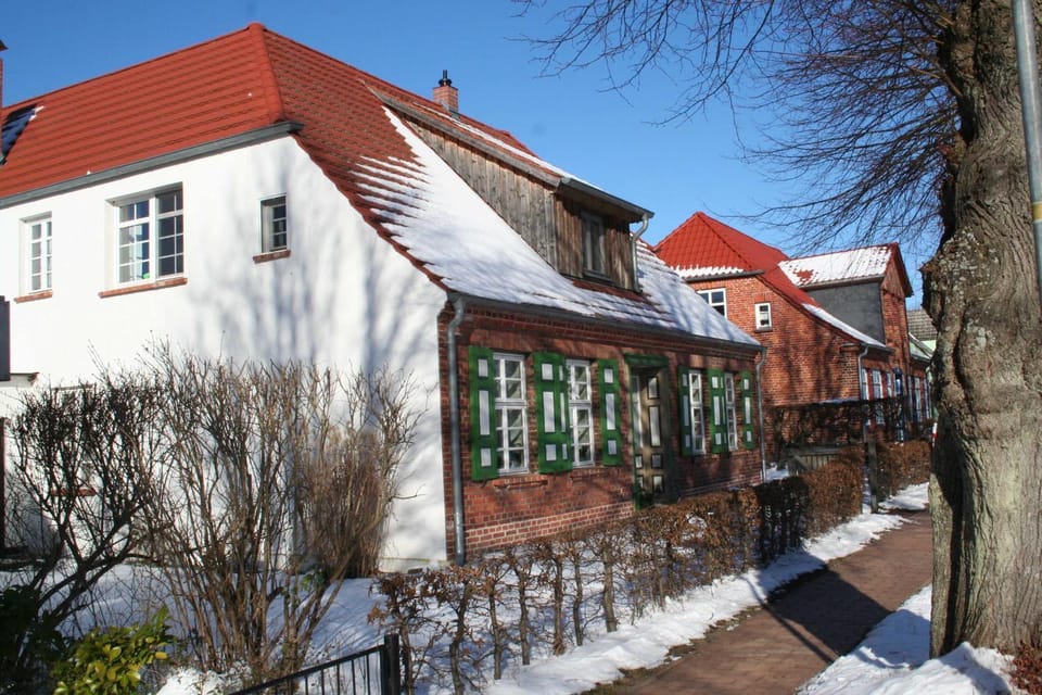 Property building, Winter