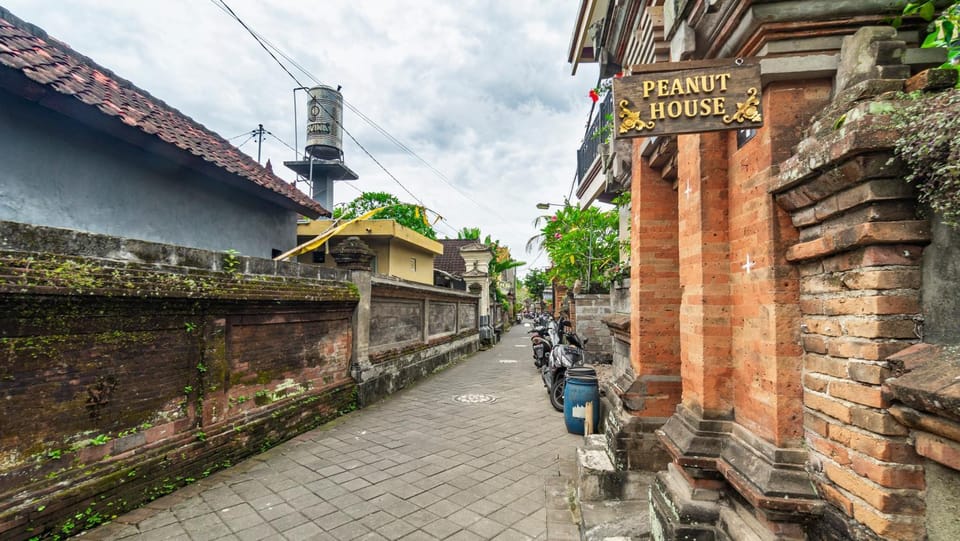 Neighbourhood, Street view
