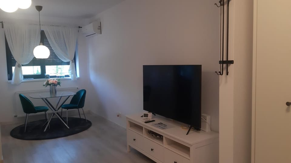 MIA!! Self check-in! Apartment in Bucharest