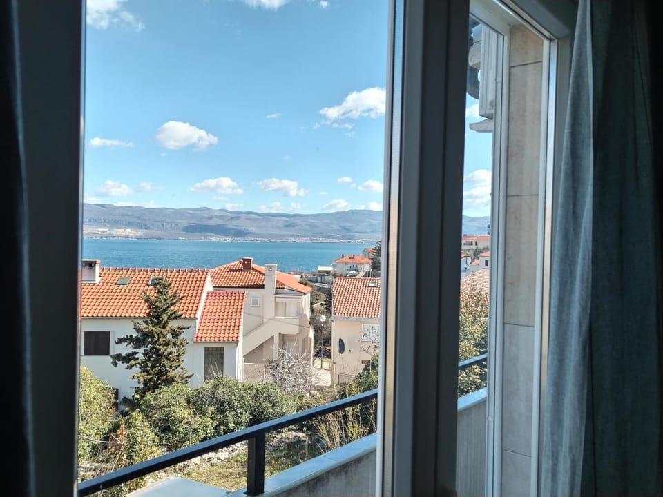 Day, Natural landscape, View (from property/room), Balcony/Terrace, City view, Mountain view, Sea view