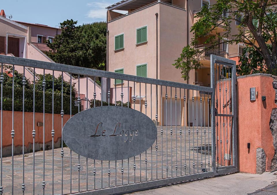 Property building, Neighbourhood, Street view