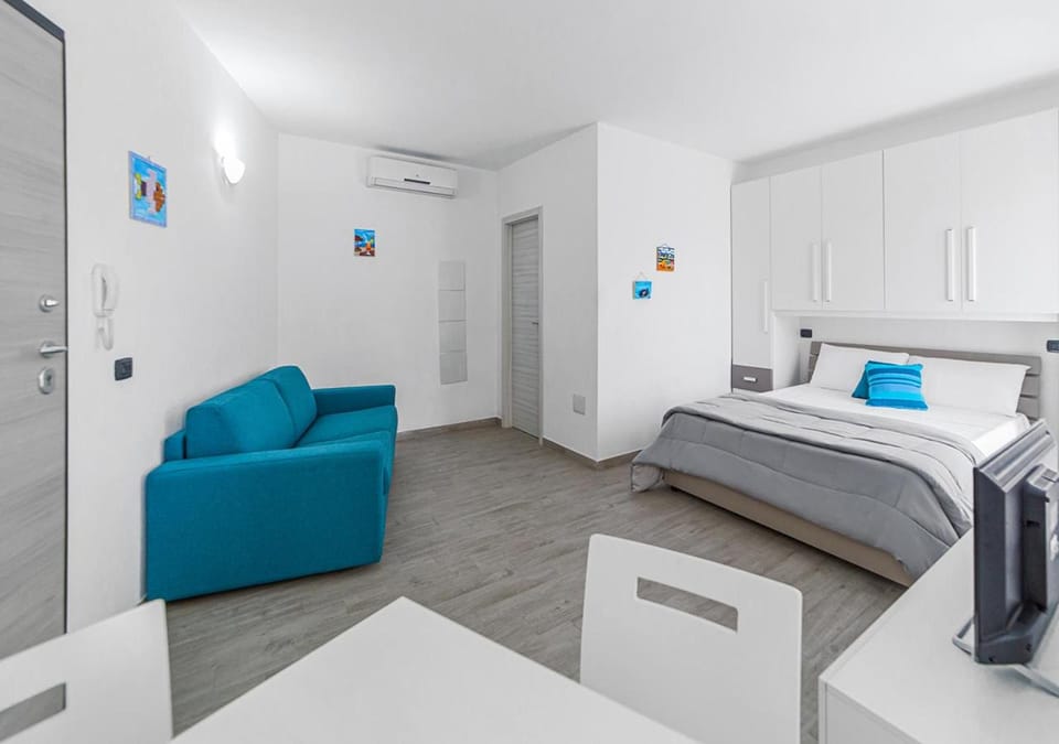 TV and multimedia, Living room, air conditioner