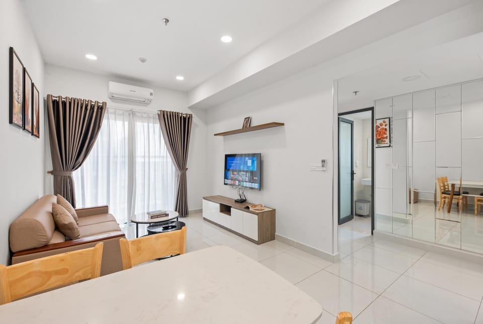 Communal lounge/ TV room, TV and multimedia, Living room, Evening entertainment
