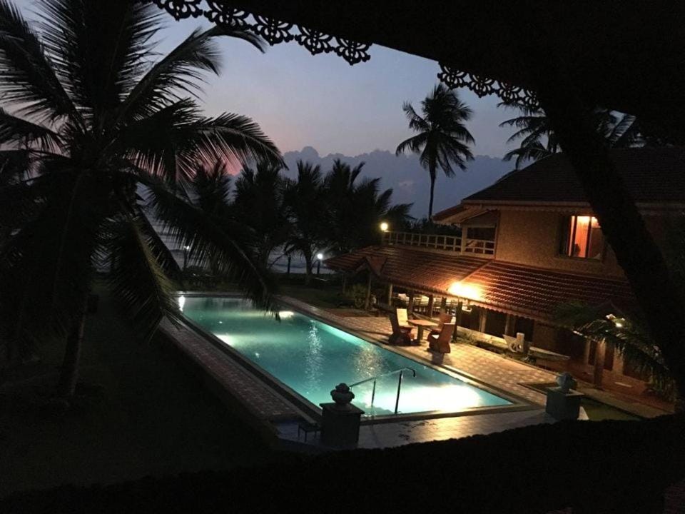 Anjayu Villa - Ayurveda Beach Resort Apartment in Wadduwa