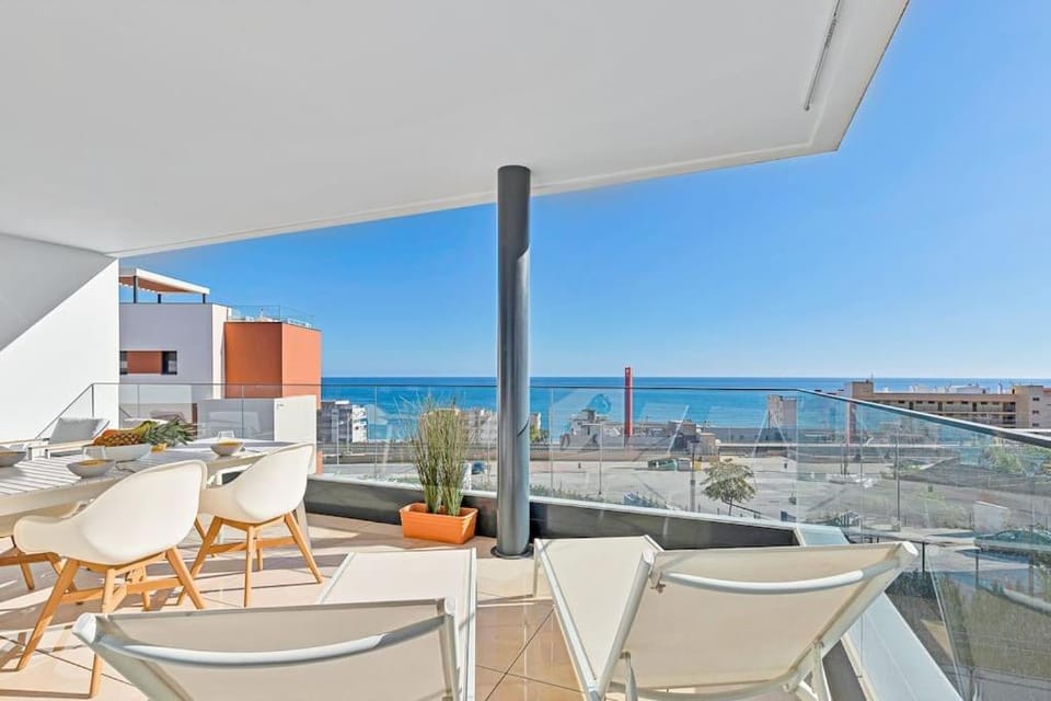 Apartment with big pool and close to beach! Apartment in Fuengirola