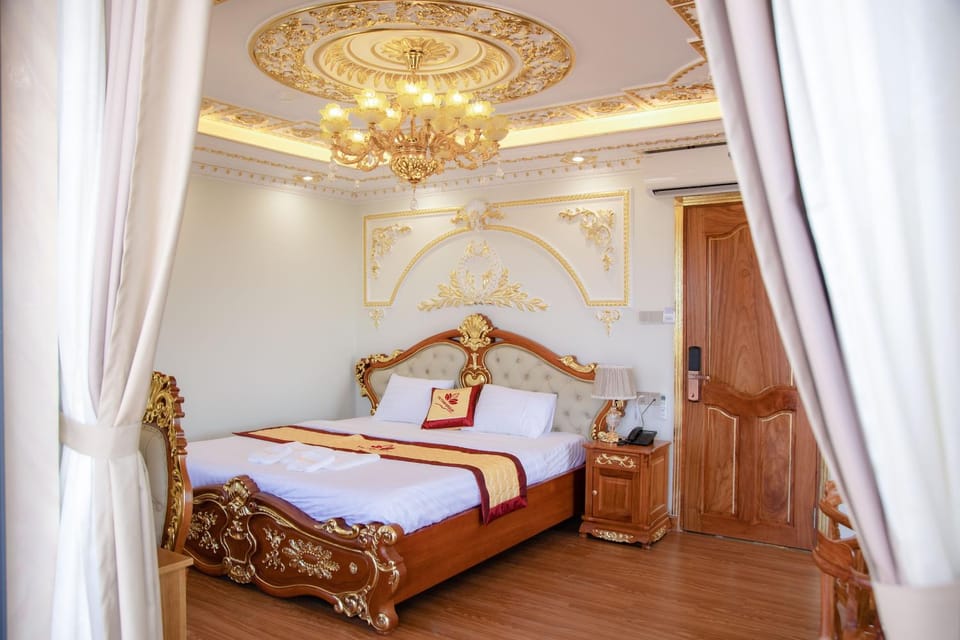 TRÍ TÂM HOTEL - Khách sạn TRÍ TÂM Bến Lức Hotel in Ho Chi Minh City