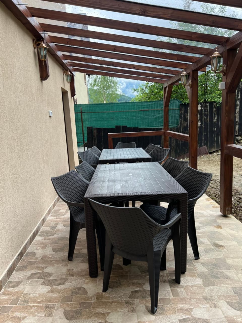 Property building, Balcony/Terrace, Balcony/Terrace