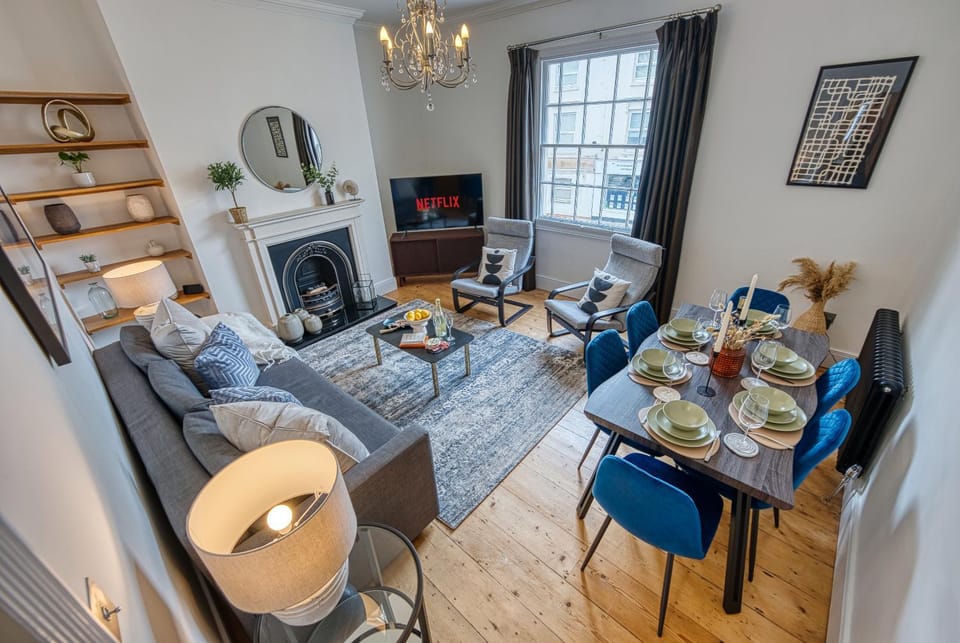 Living room, Dining area, flat iron, locker