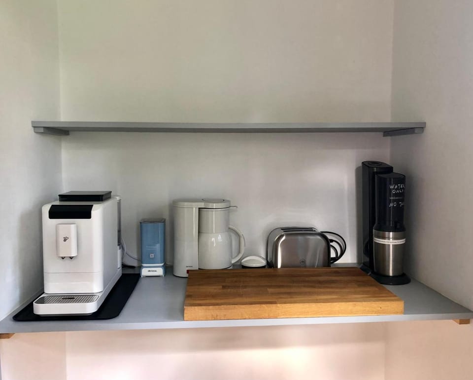 Coffee/tea facilities, Kitchen or kitchenette, toaster