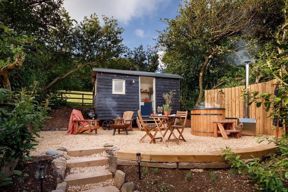 Property building, VIP