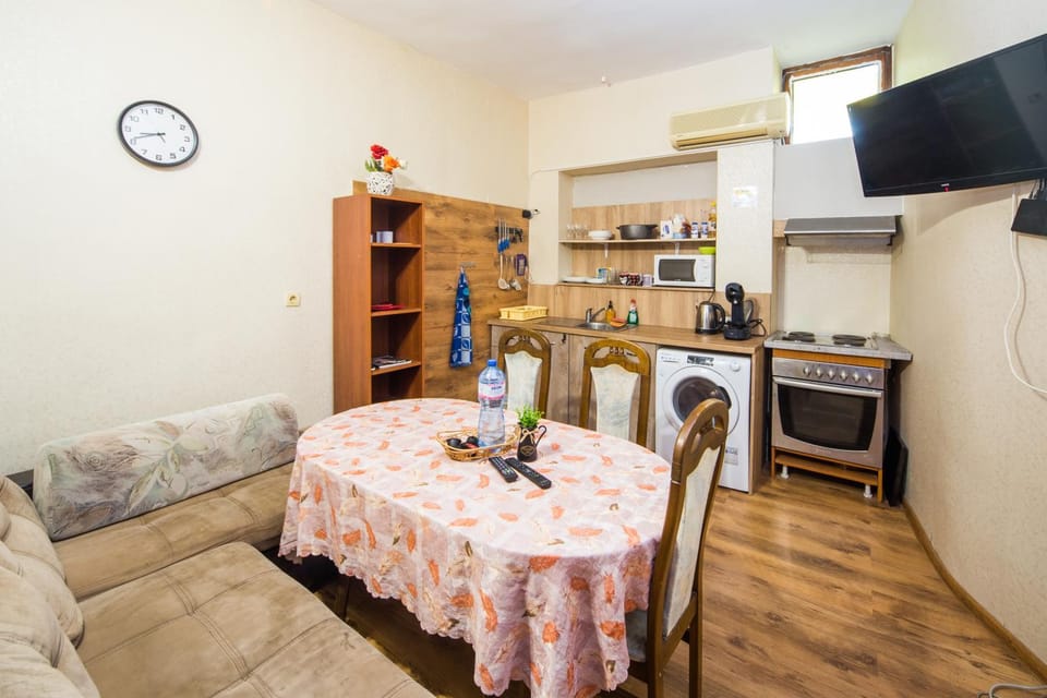 Kitchen or kitchenette, pet friendly