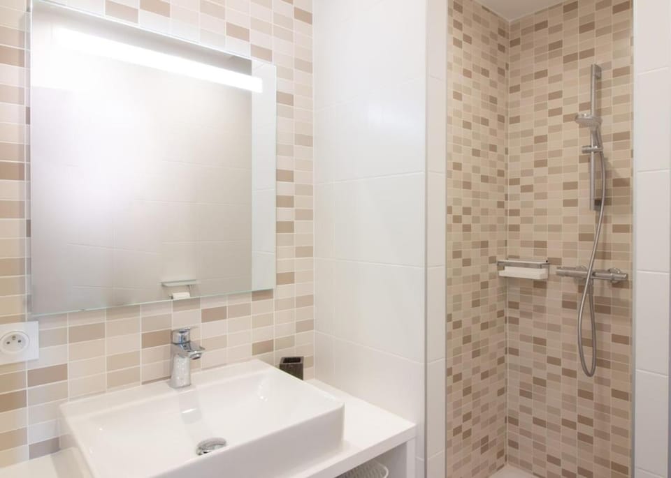 Shower, Bathroom, Other