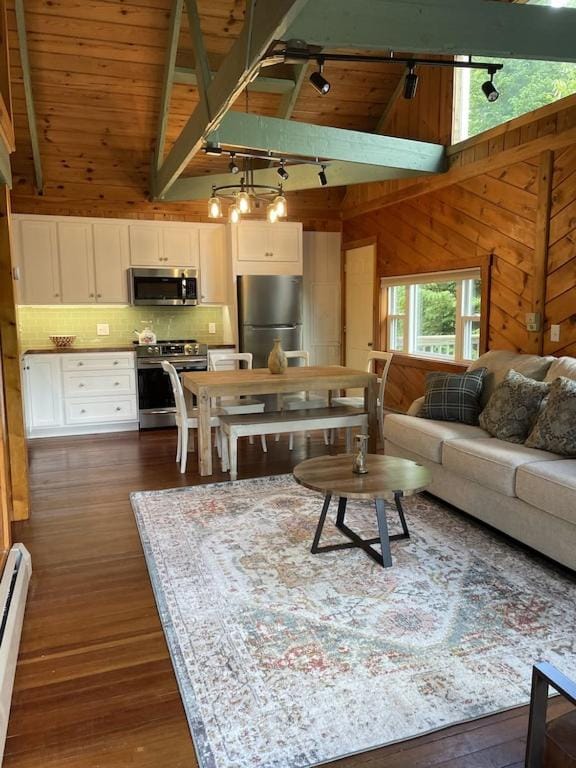 Chalet with a Private Beach in Acadia National Park House in Lamoine