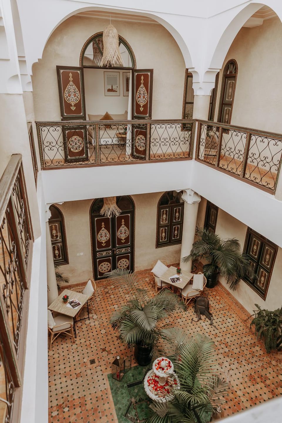 Property building, Restaurant/places to eat