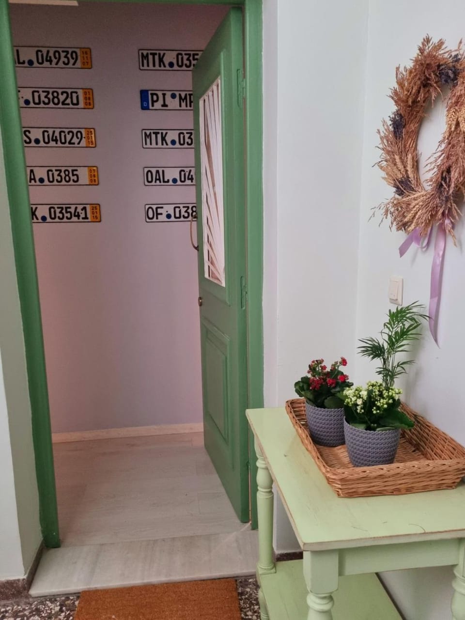 City Break Metro Ambelokipi Apartment in Athens