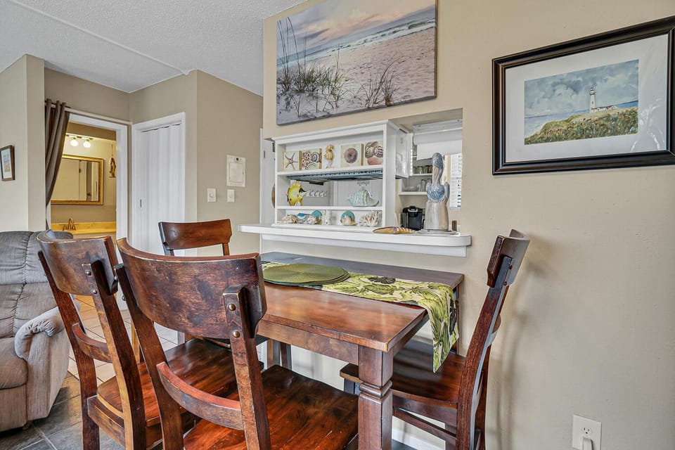 Day, Kitchen or kitchenette, Dining area, furniture