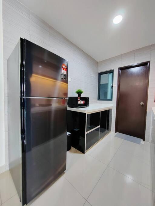 Symphony Tower 3BR High Floor 100mbps Wi-Fi Netflix Apartment in Negeri Sembilan, Malaysia