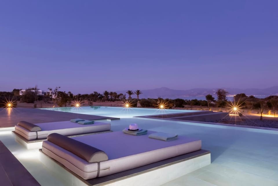 Night, Pool view, Swimming pool, sunbed