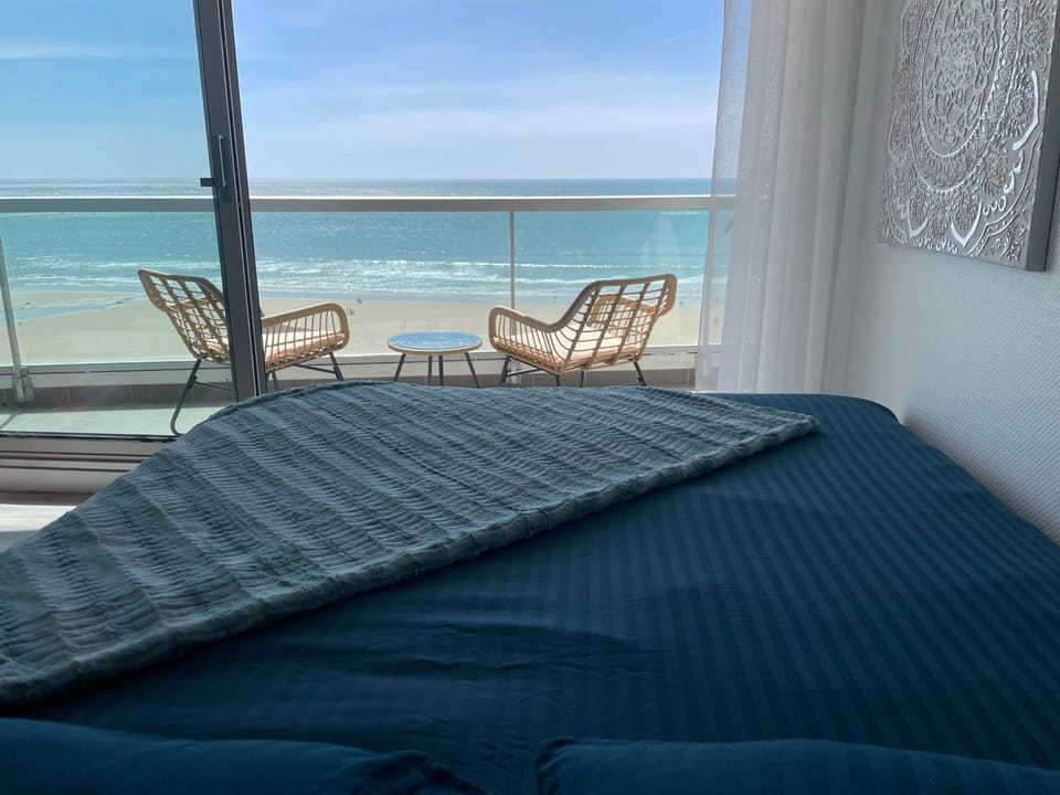 Bedroom, Sea view