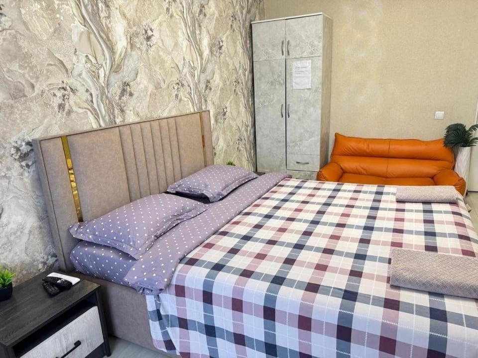 Bed, TV and multimedia, Bedroom, wardrobe