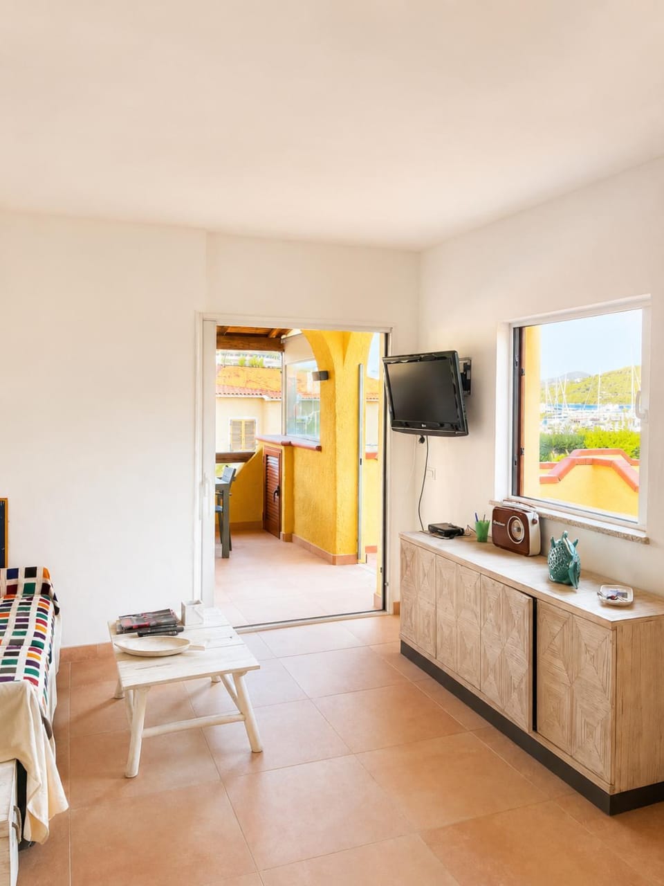 Communal lounge/ TV room, Lounge or bar