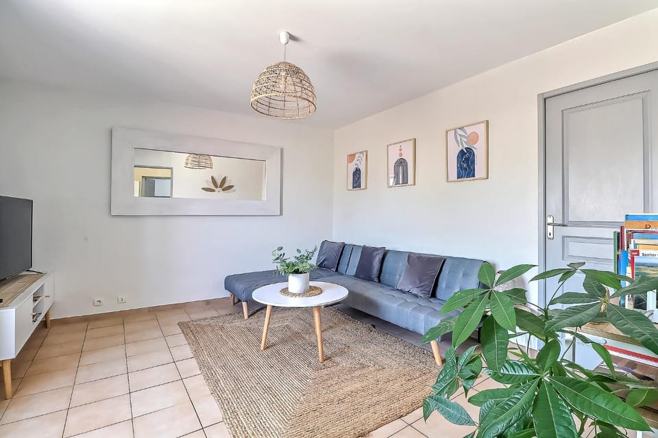LE TOLOSANA - Appartement 4 personnes - Centre WiFi Cosy Apartment in Arles