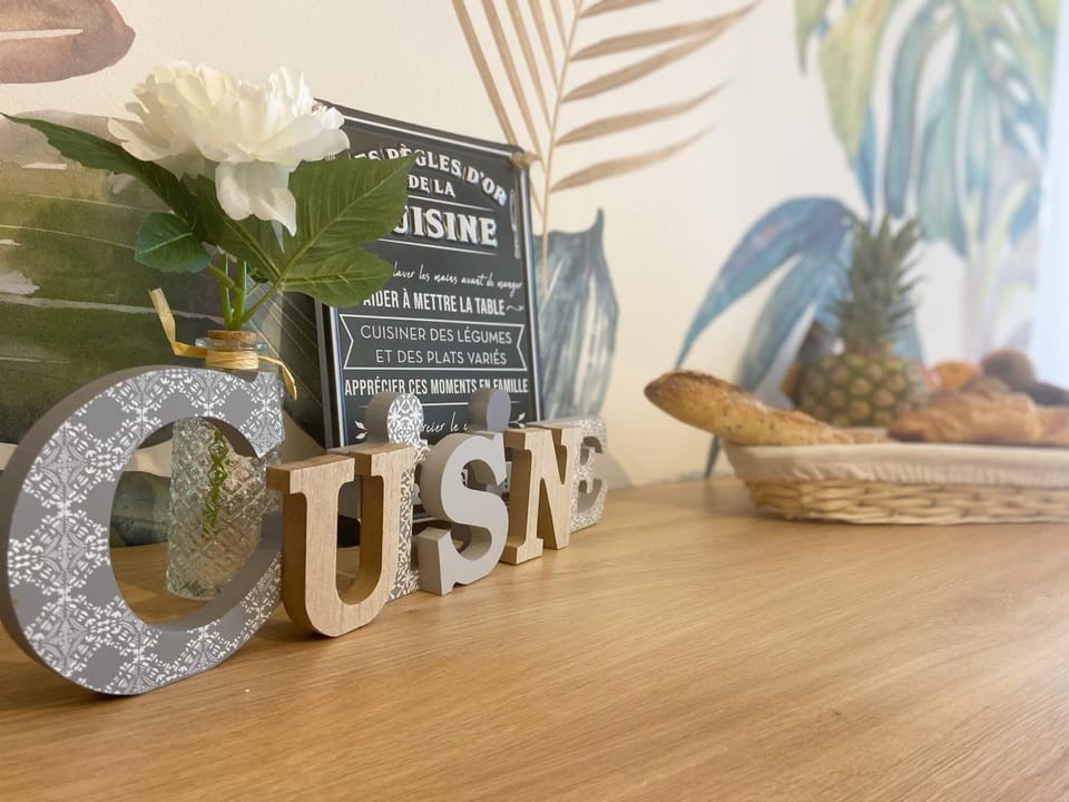 Property logo or sign, Decorative detail