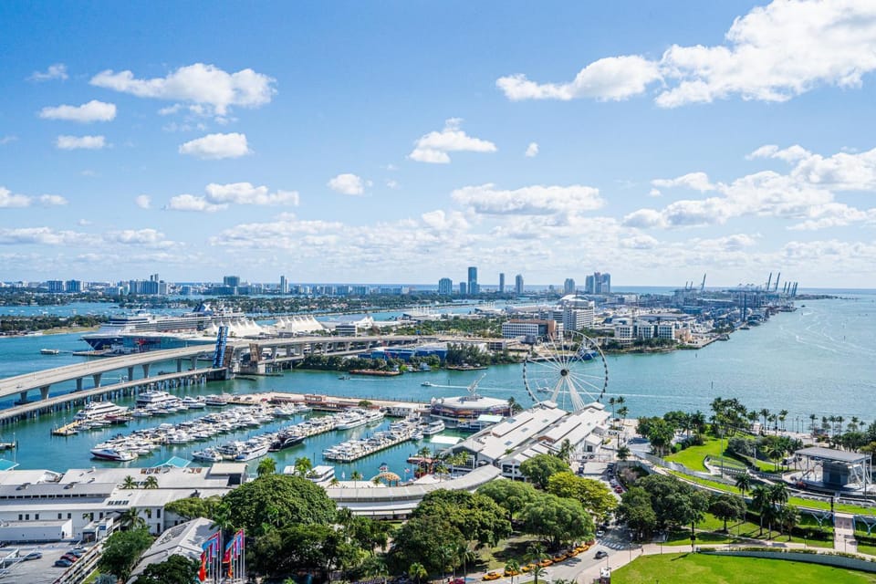 Devereaux Miami Luxury One-Bedroom and Studios Apartment in Miami
