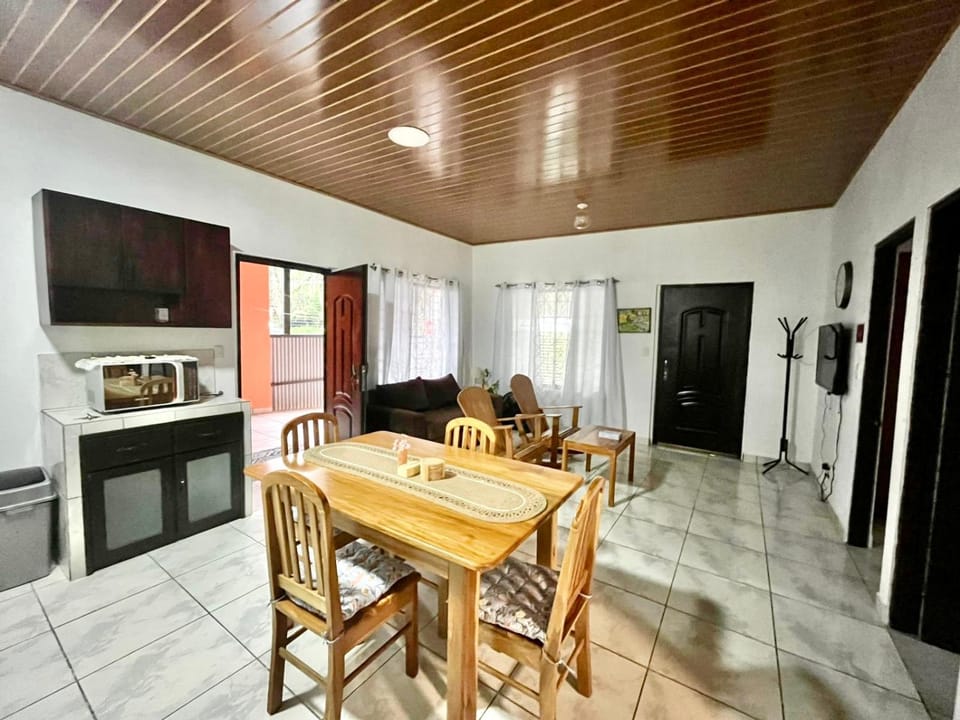 Casa Paraiso Parrita House in San José Province
