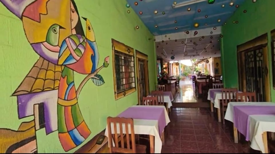 Hostal y Restaurante Posada Real Bed and Breakfast in El Salvador