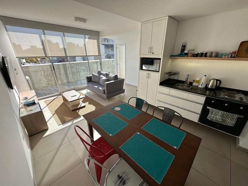 Kitchen or kitchenette, Dining area, pet friendly