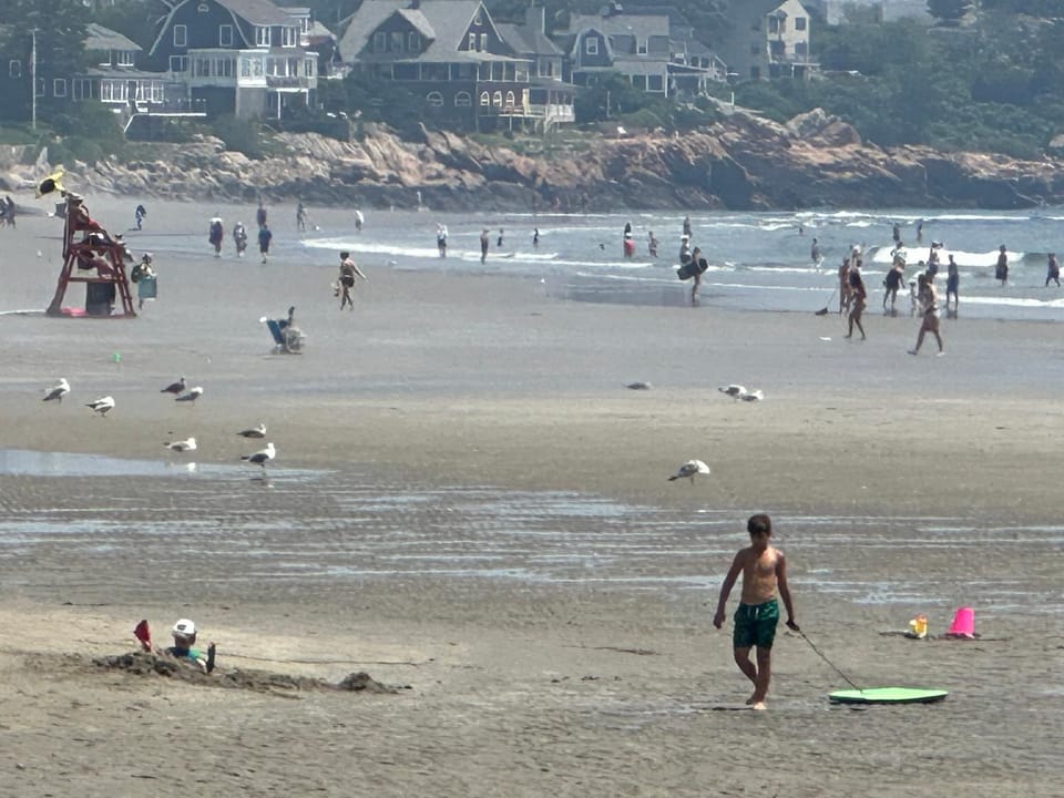 Ocean Breeze-8min Walk to Beach Apartment in Rockport