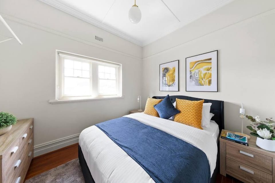 Art Deco Hideaway - St Kilda Apartment in Saint Kilda
